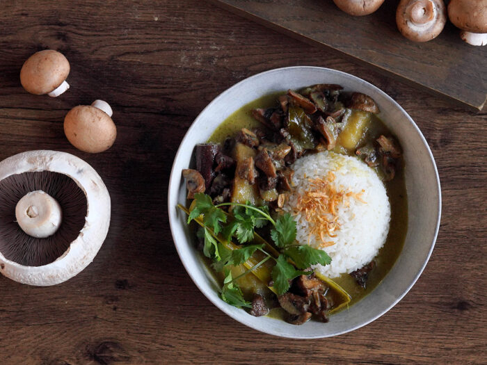 Malaysian mushroom curry
